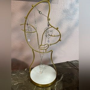 Beautiful set of handmade necklace and earrings (stand included)